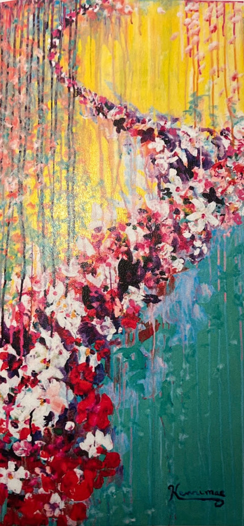 CASCADING FLORA